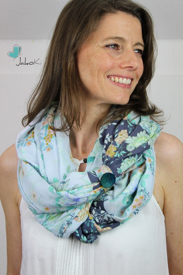 Mia_hellblau_Jakoki-04_Lweb