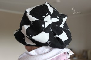 DieBallonbeanie von LiaEl | Modell/Foto JakoKi