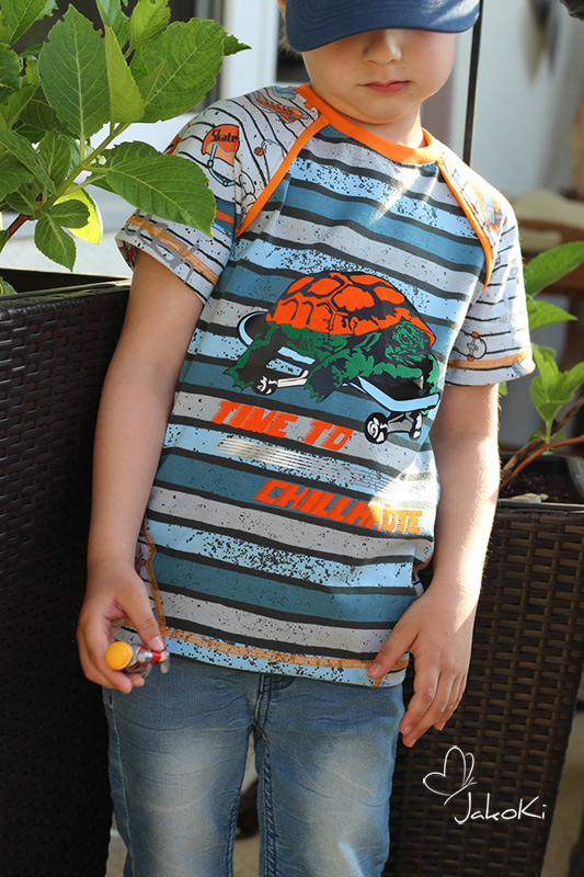 Casual Raglan mit Turtle | Modell/Foto JakoKi, Kirsten Heuter