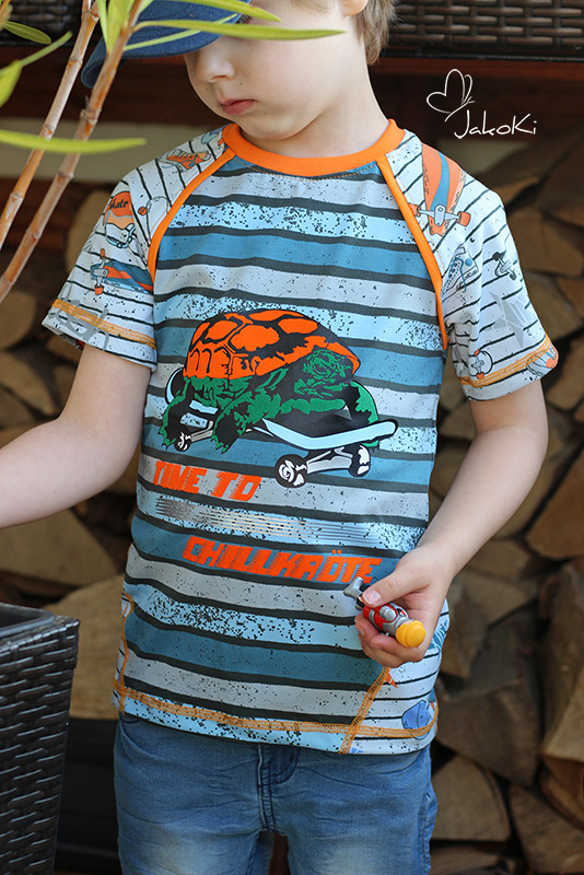 Casual Raglan mit Turtle | Modell/Foto JakoKi, Kirsten Heuter